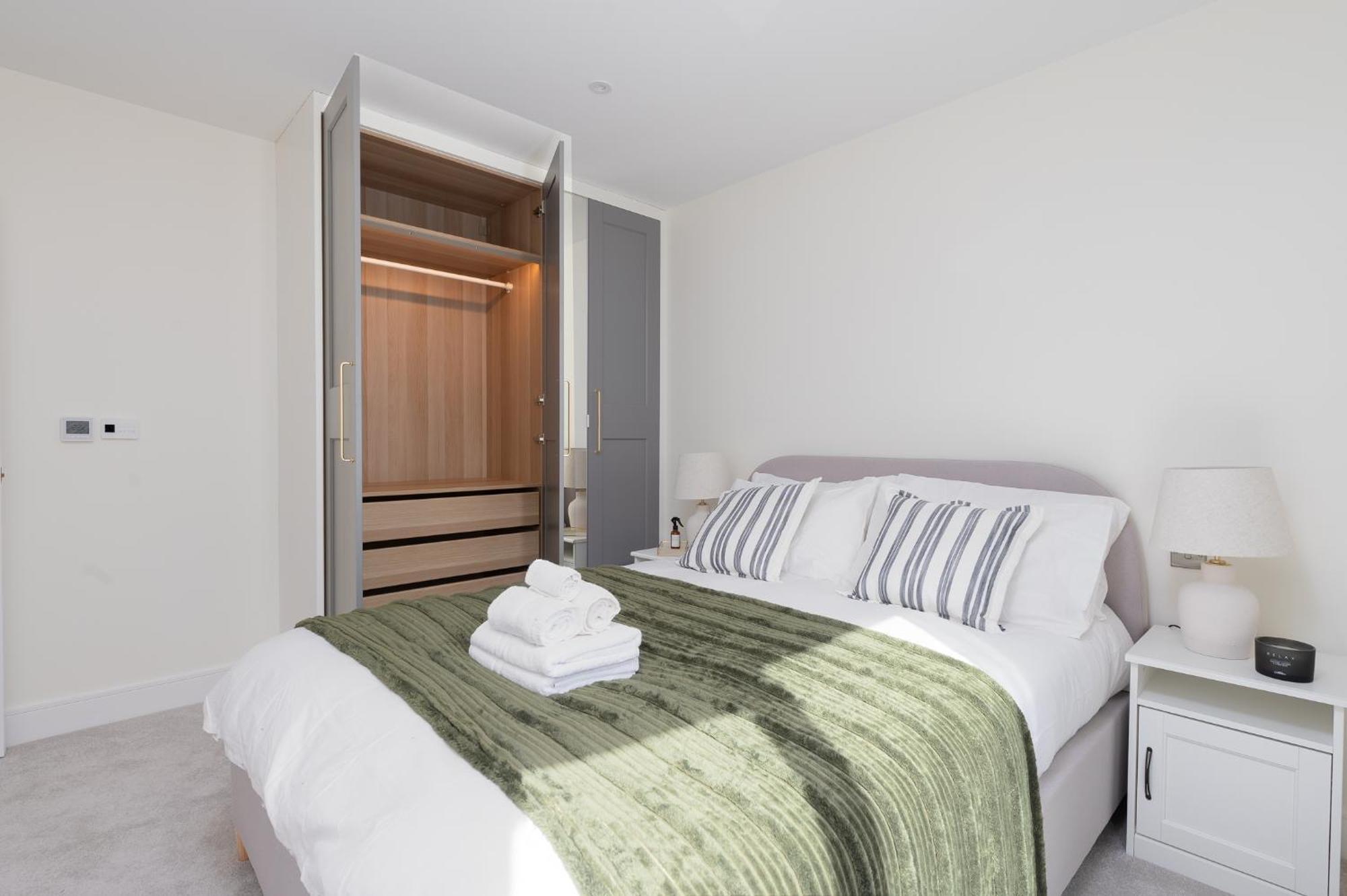 Apartment Fulham Luxury High-spec With Large Balcony, Location, Near Fulham And Chelsea Stadiums *