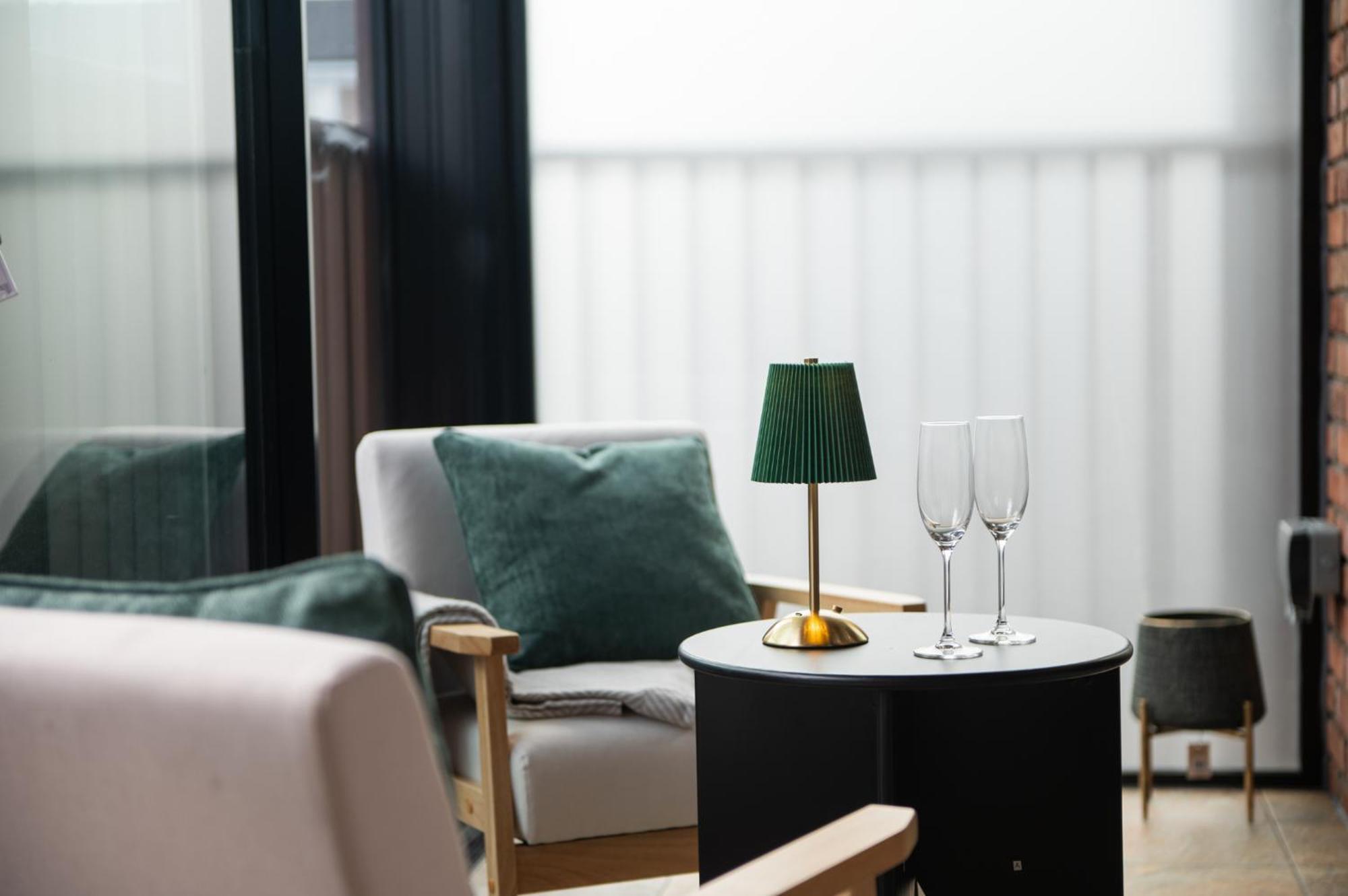 Fulham Luxury High-spec With Large Balcony, Location, Near Fulham And Chelsea Stadiums Apartment London