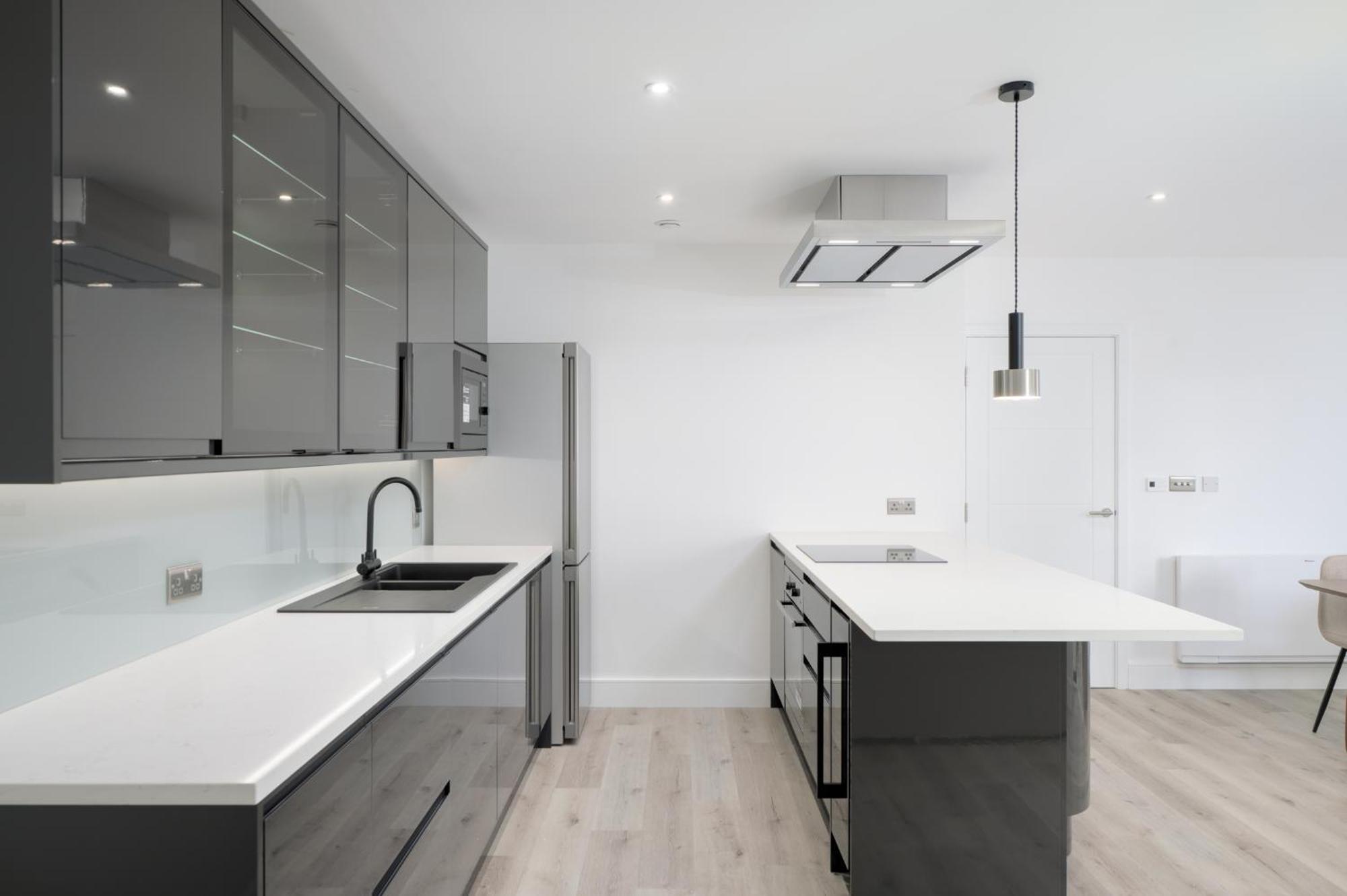 Fulham Luxury High-spec With Large Balcony, Location, Near Fulham And Chelsea Stadiums *