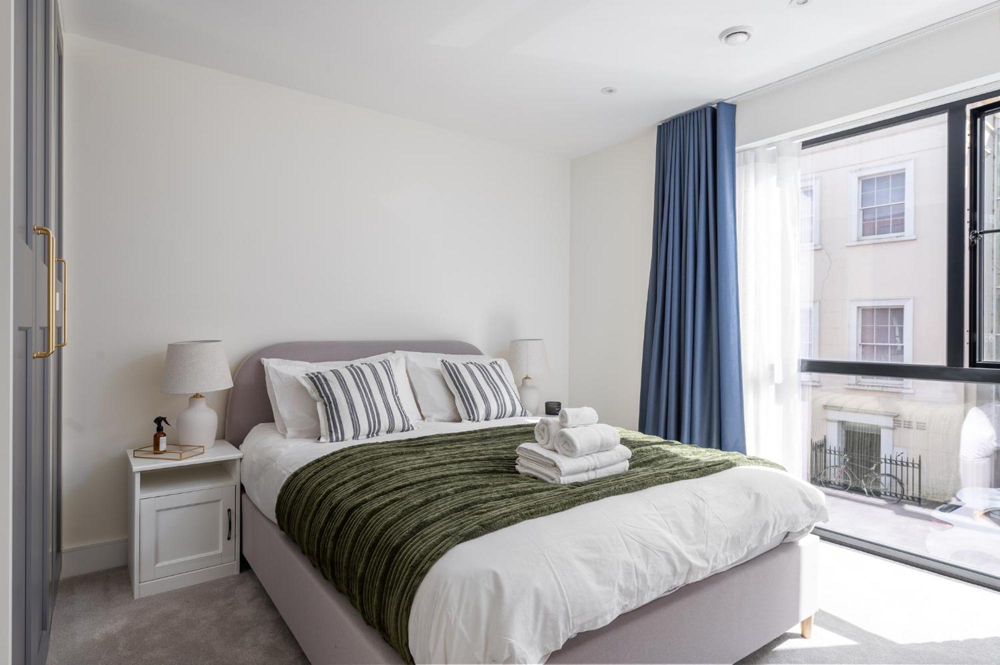 Apartment Fulham Luxury High-spec With Large Balcony, Location, Near Fulham And Chelsea Stadiums *