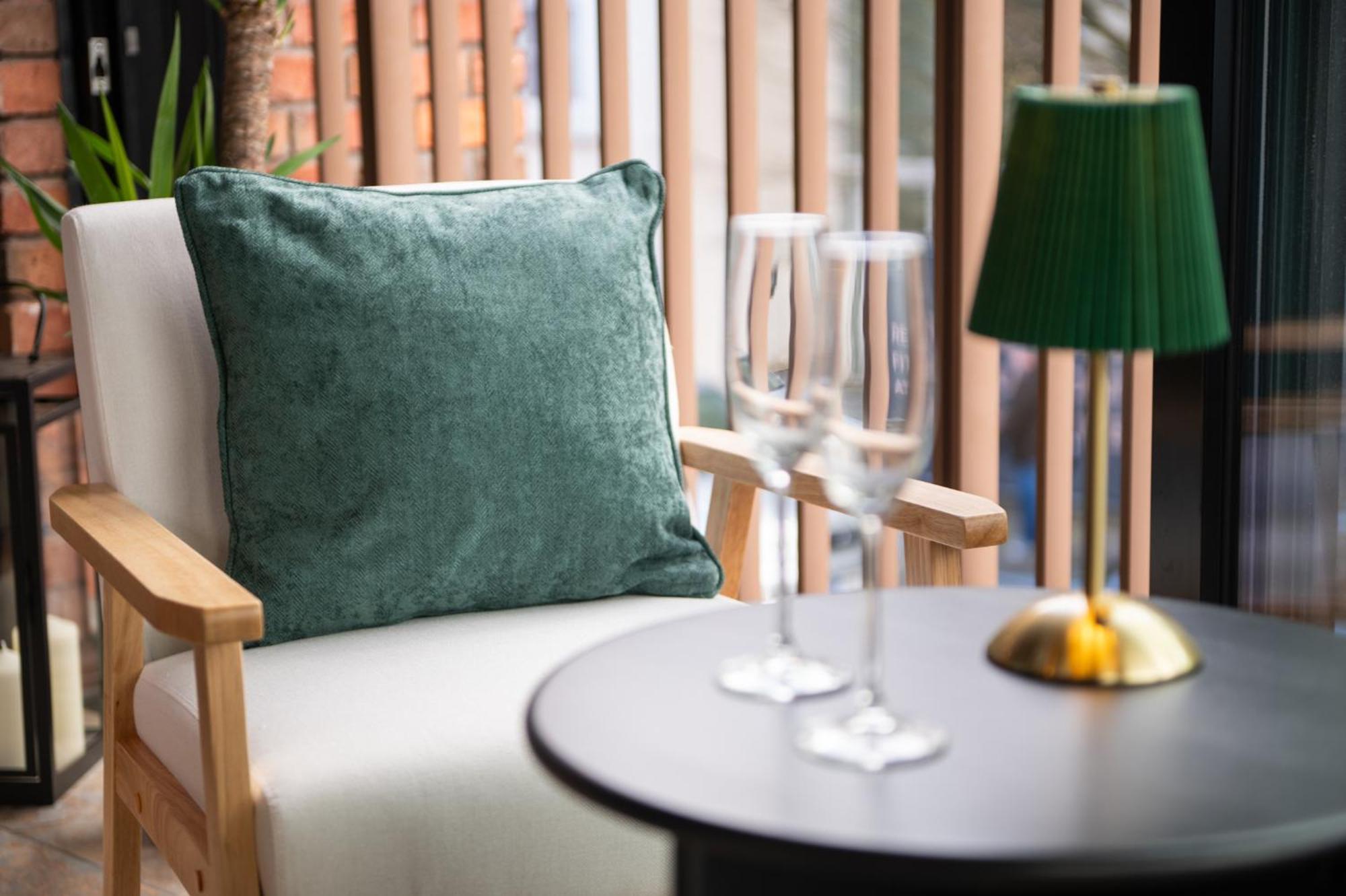 Fulham Luxury High-spec With Large Balcony, Location, Near Fulham And Chelsea Stadiums *
