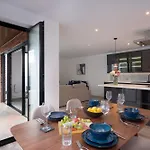 Fulham Luxury High-Spec Apartment With Large Balcony, Central London Location, Near Fulham And Chelsea Stadiums