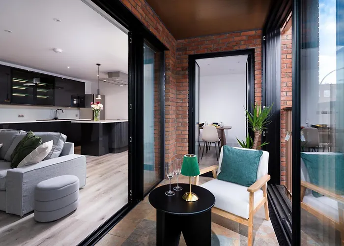 Fulham Luxury High-Spec Apartment With Large Balcony, Central London Location, Near Fulham And Chelsea Stadiums